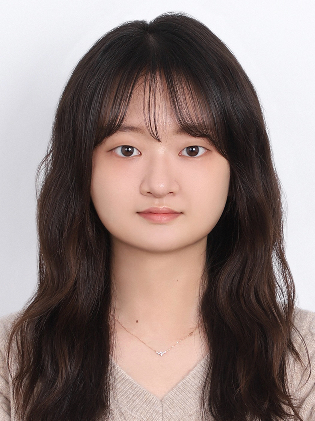 Yoojin Kim